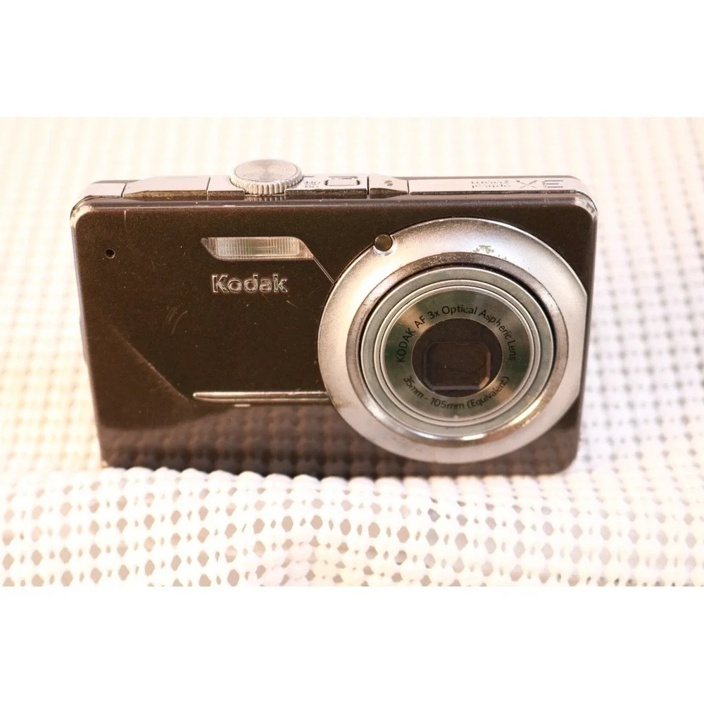 Kodak EasyShare MD41 Digital Camera 3X Optical Zoom Untested Parts Repair Brown